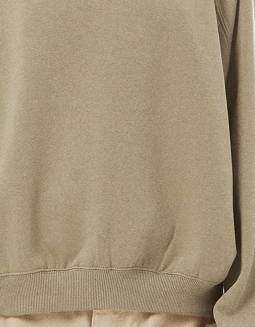 Moletom com mangas raglan