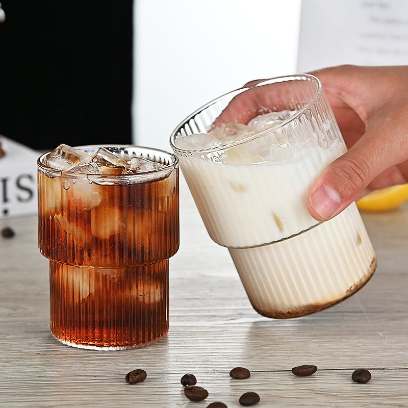 (300ml) Ripple Glas Geriffeltes Trinkglas Getränke Cup Vintage Becher für Iced Coffee / Cocktails / Softgetränke - Transparent