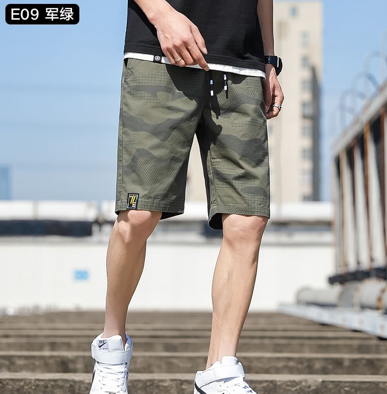 Lefitt - Shorts met trekkoord en camouflageprint