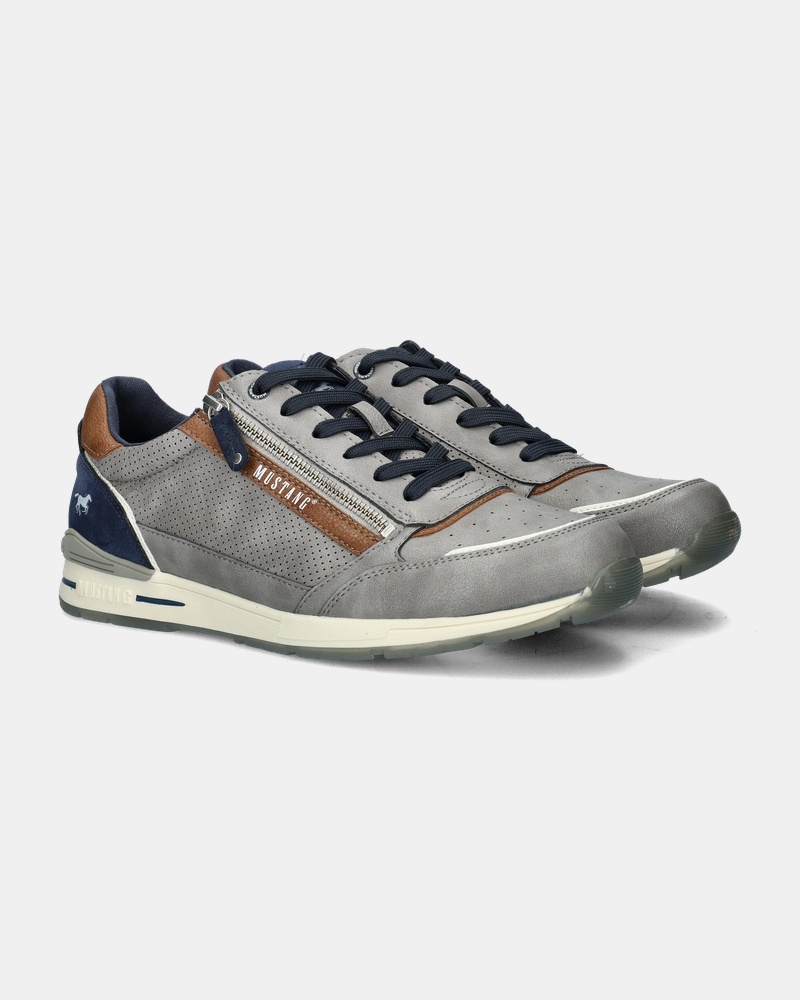 Mustang Lage sneakers  - grijs