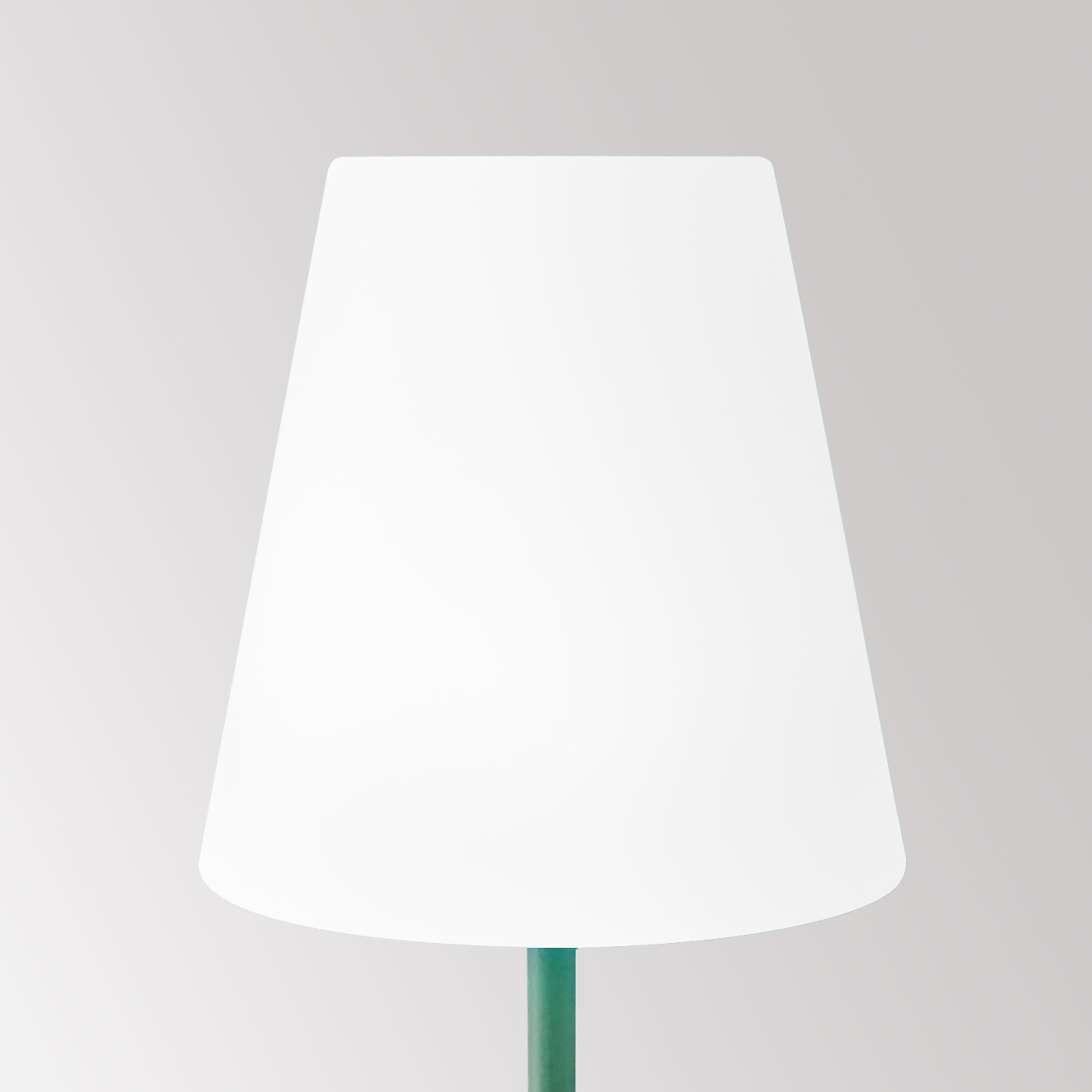 Lampadaire en acier vert