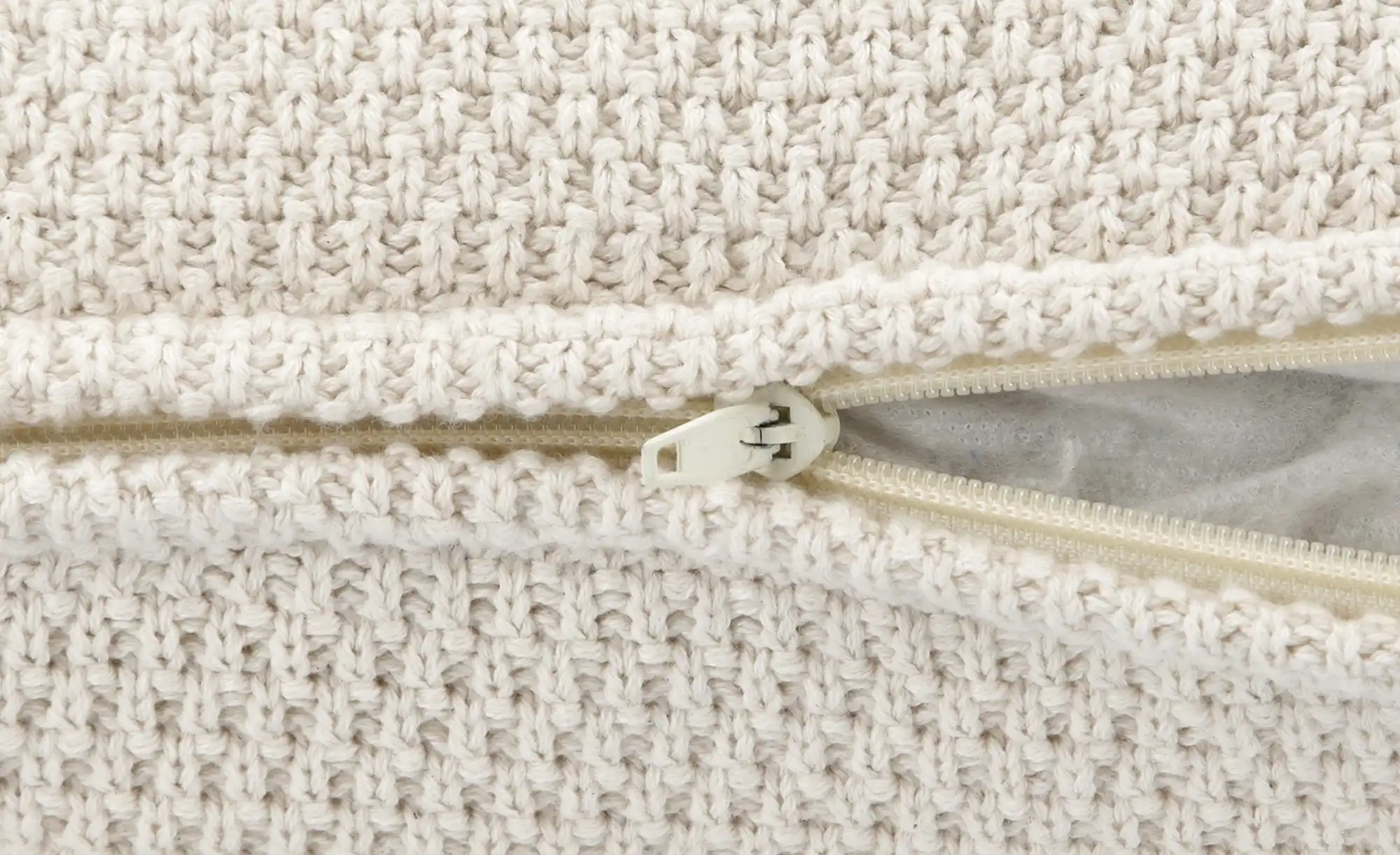 Gray & Jones Kissen Black Coast