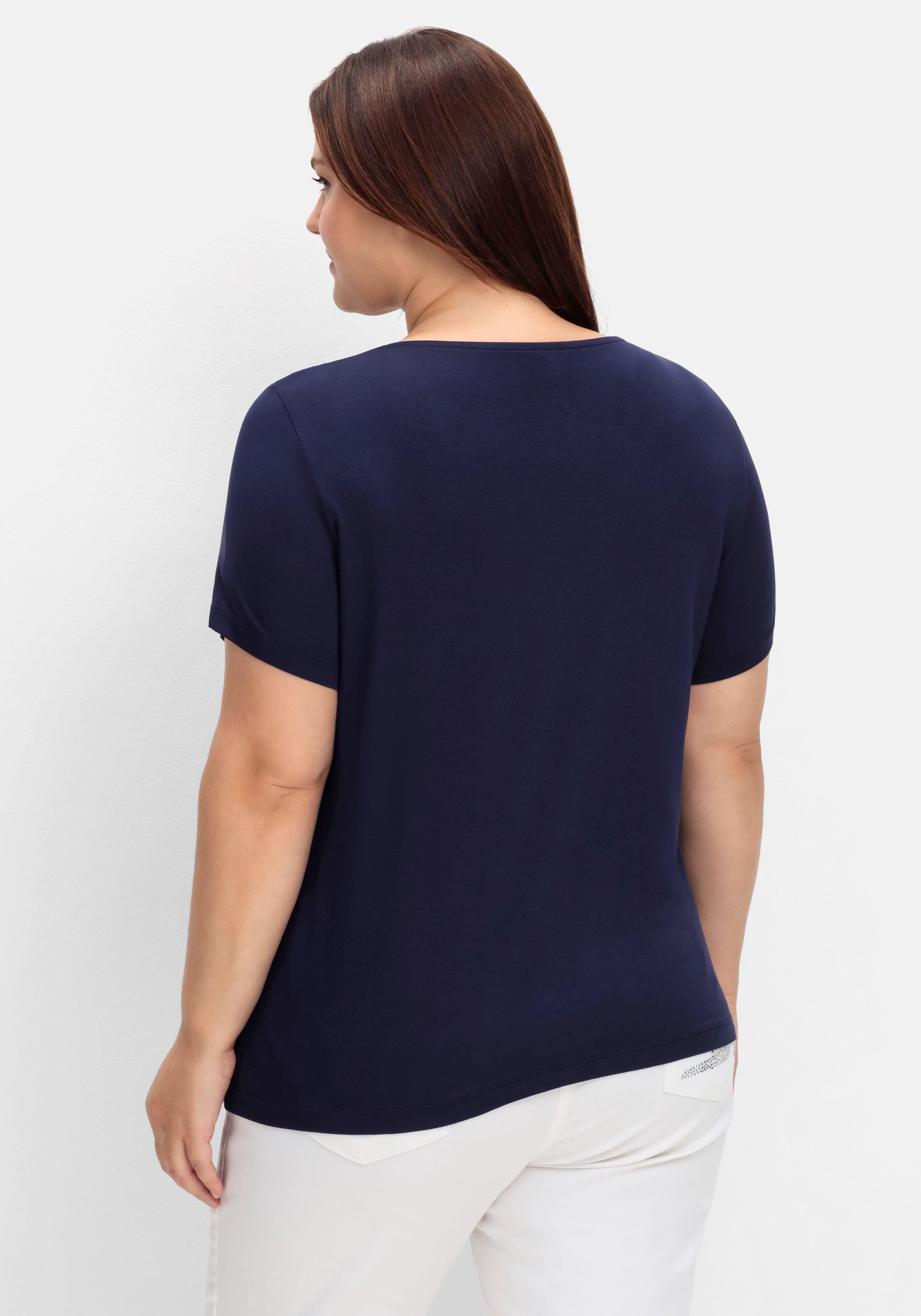 Shirt mit Spitzeneinsatz, aus Viskosejersey