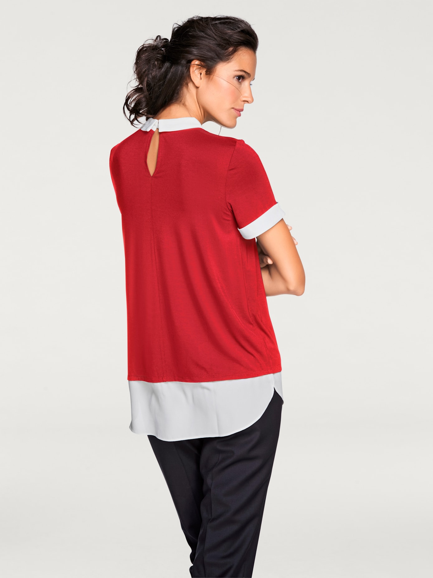 T-shirt à encolure ronde joli look 2 en 1