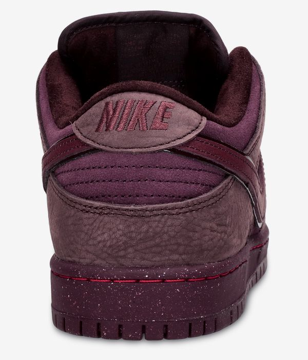 Nike SB Dunk Low Premium Schuh (burgundy crush dark team red)