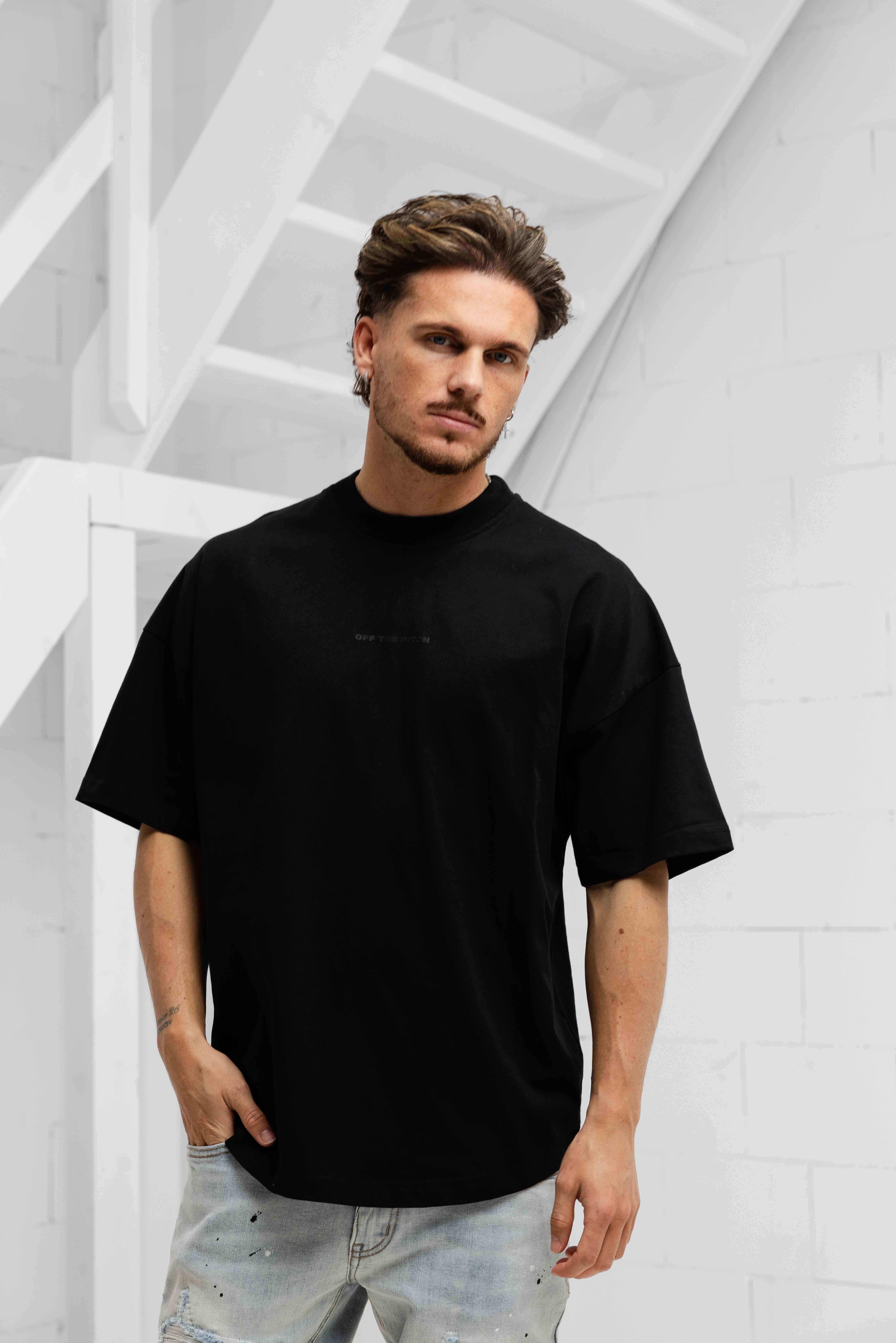 Off The Pitch Dragon Oversized T-Shirt Heren Zwart