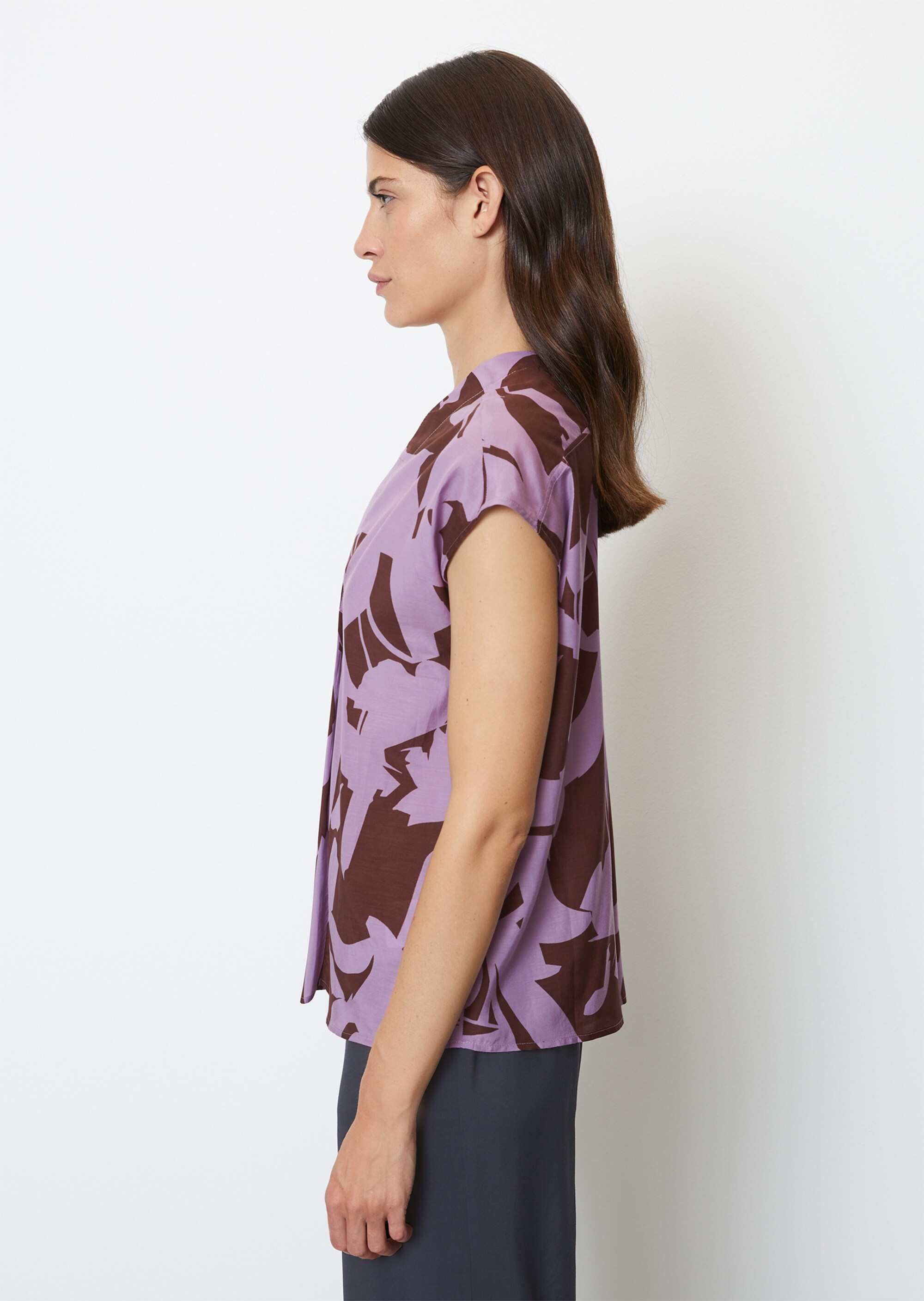 Ärmellose V-Neck-Bluse regular aus softem Organic Cotton-Viskose-Mix