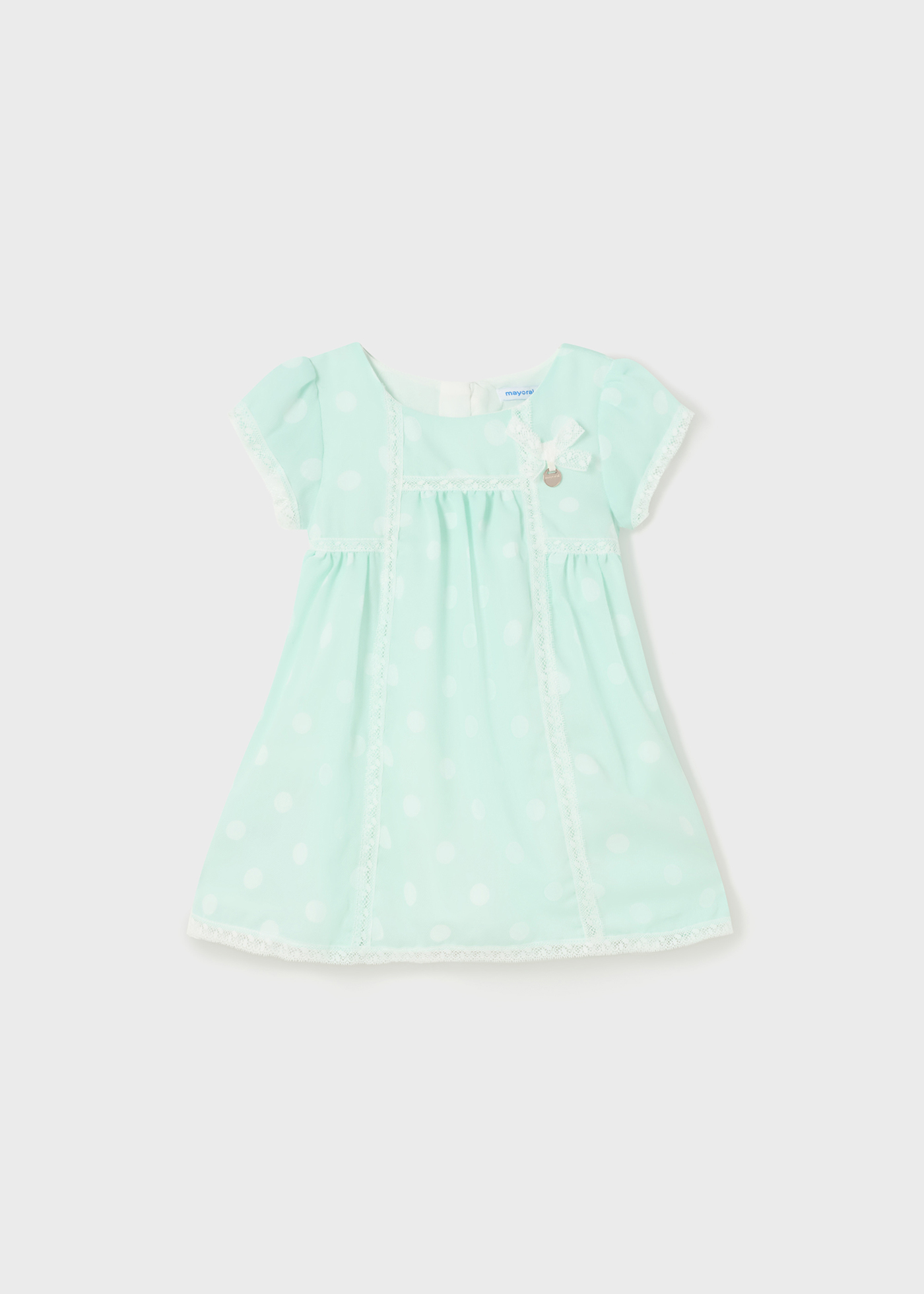 Vestido de bebê com estampa de renda
