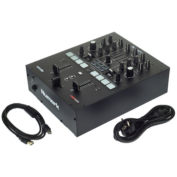 Numark Scratch LP140 Black Bundle