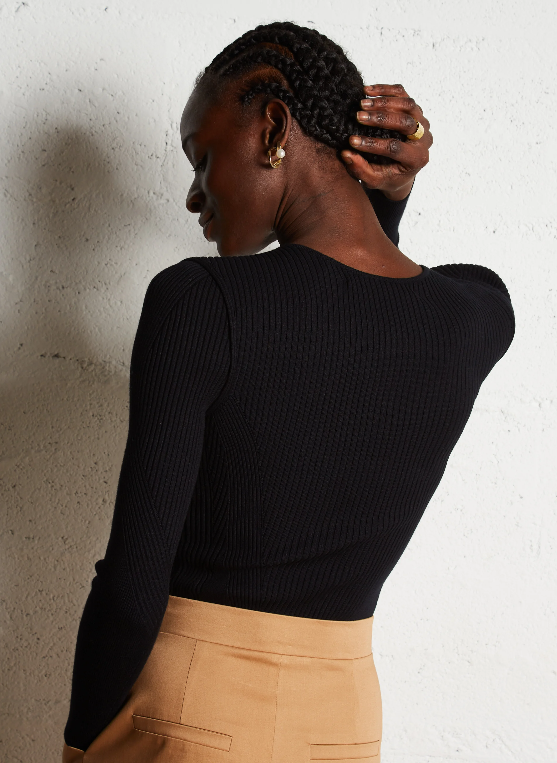 PIETRA - Pull ajusté col rond en maille | Noir