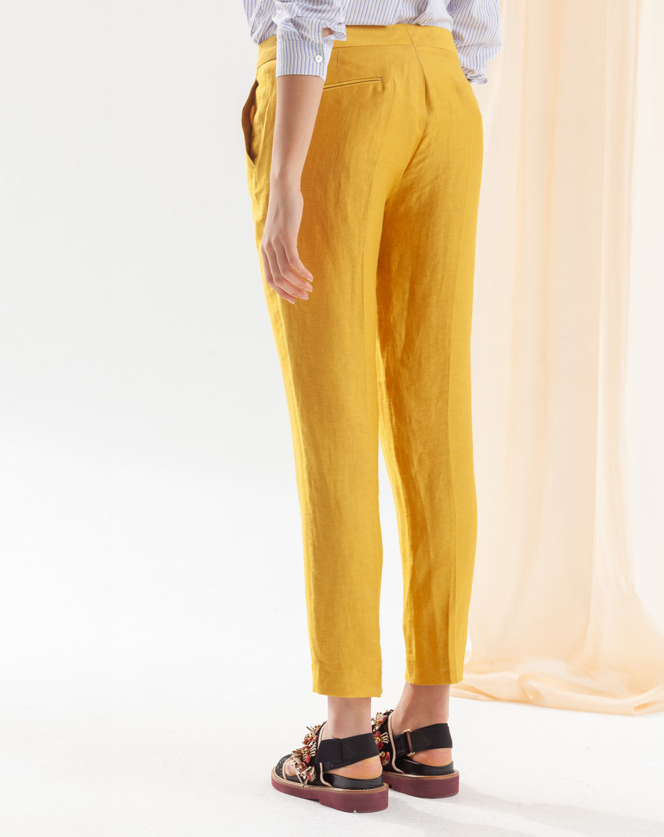 Chloé Stora Pantalon en Lin mélangé Priscille jaune