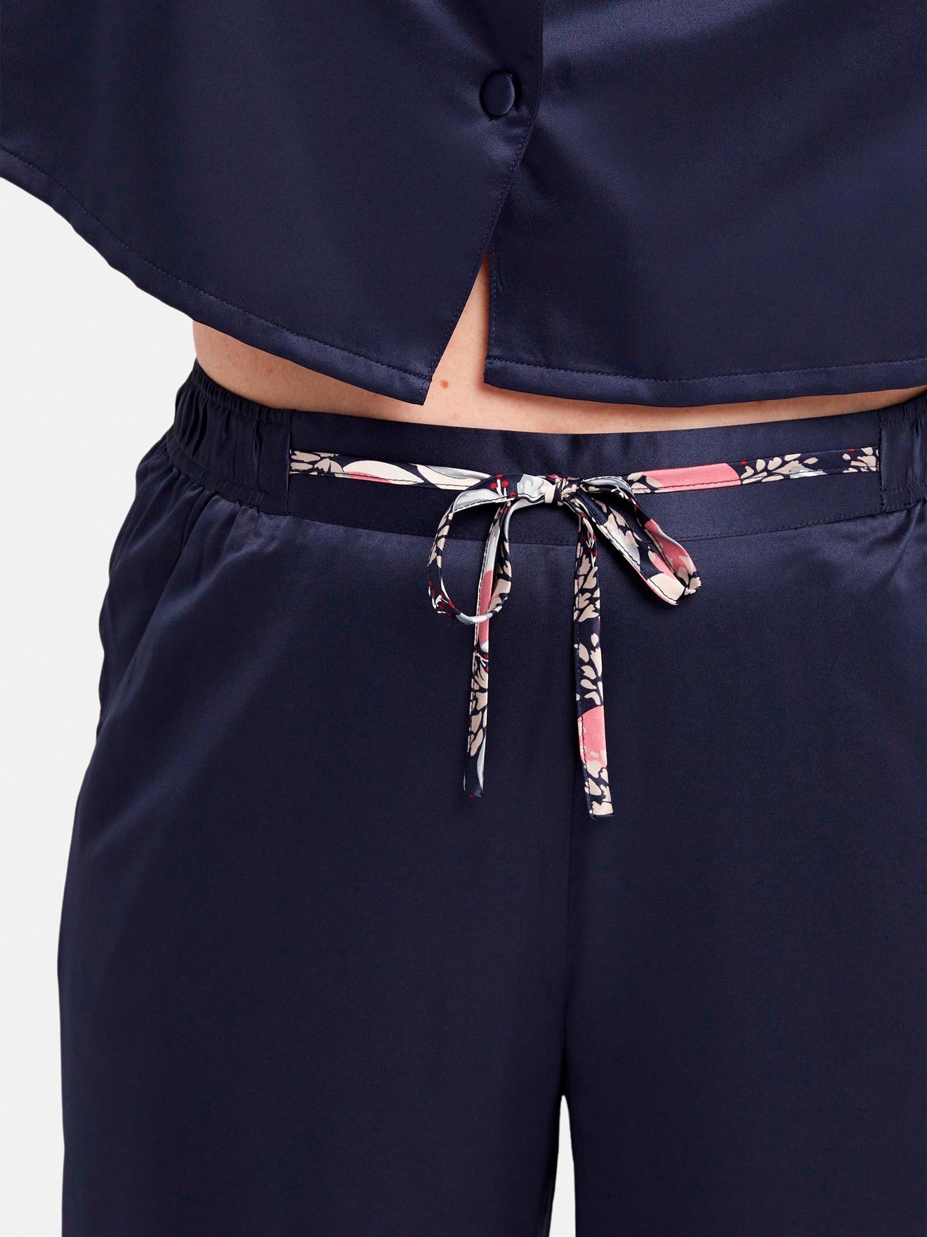 Pantalon en satin In Style