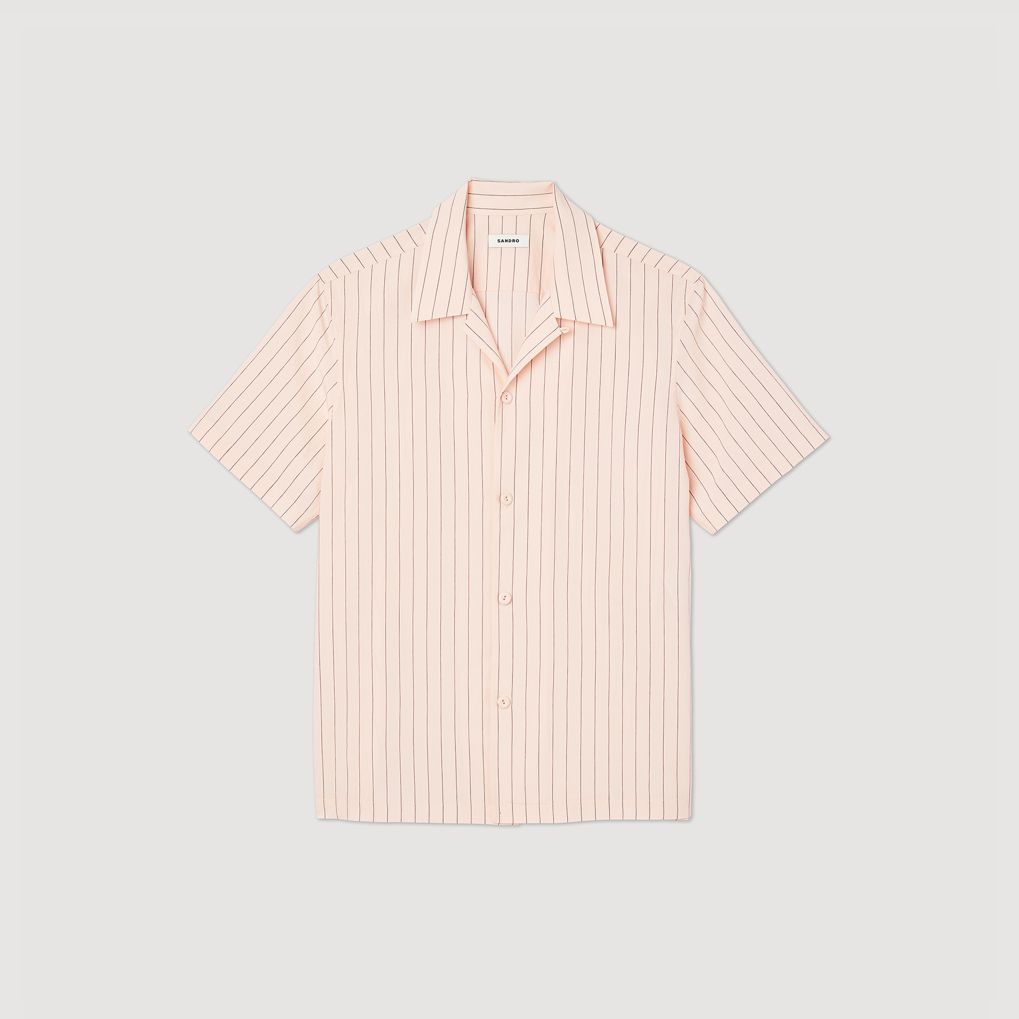 Chemise á manches courtes