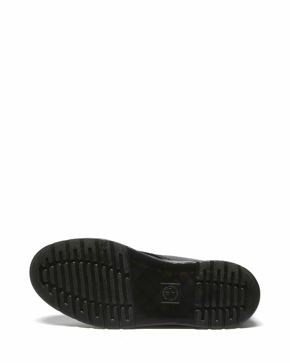 DR. MARTENS<br>Botas Chukka de Couro Brookline