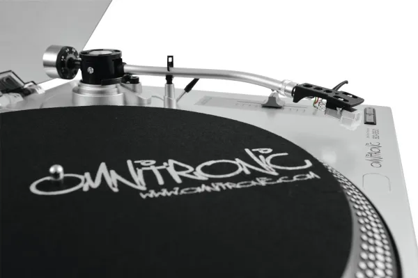 Omnitronic BD-1350, Bæltedrevet DJ pladespiller, 33 1/3,45 rpm, -10 - 10%, 0,24%, Vejledning, 50 dB