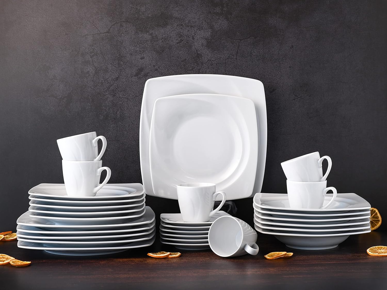 CreaTable, 13160, Serie Celebration weiss, 30-teiliges Geschirrset, Kombiservice aus Porzellan, spülmaschinen- und mikrowellengeeignet, Made in Europe
