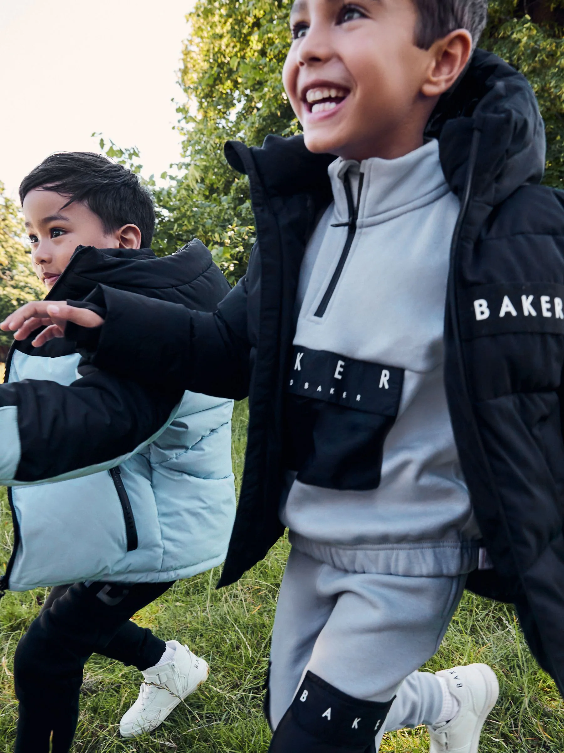 Baker By Ted Baker blauwe regenbestendige jas met kleurblokken