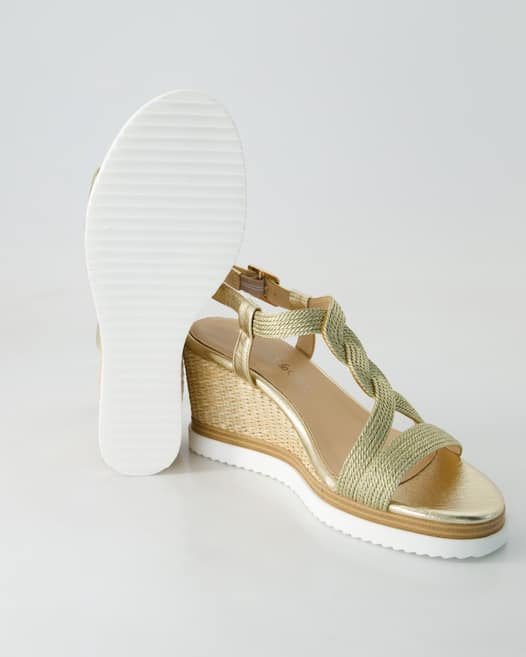 Regarde Le Ciel Madison 02 Sandalen in Gold