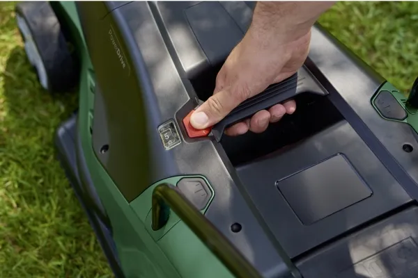 Bosch EL PLÆNEKLIPPER UNIVERSAL ROTAK 550