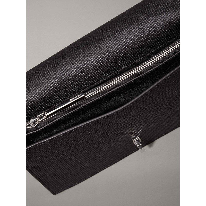 Calvin Klein<br>Crossbody CK Mini Chain Tex