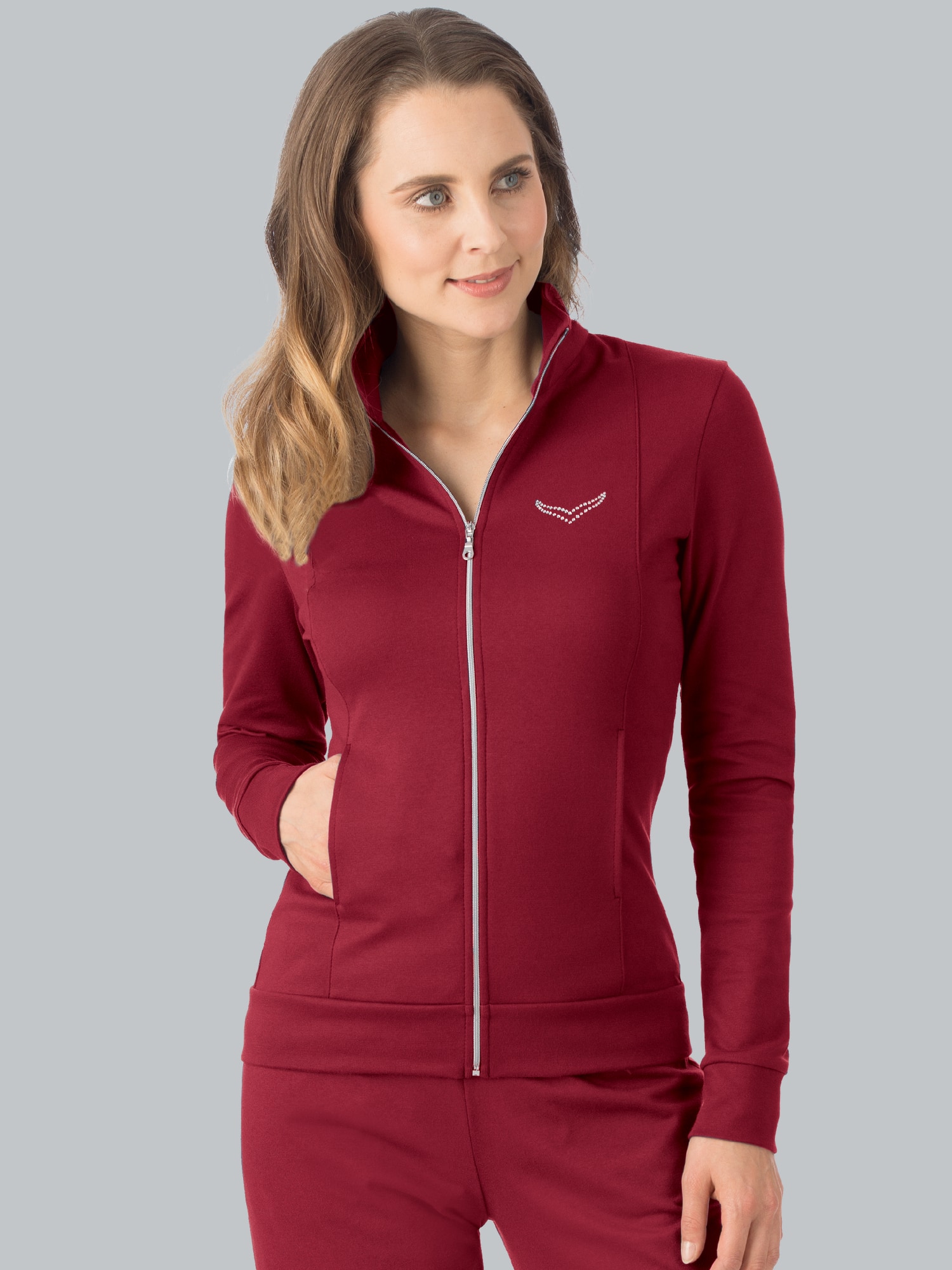 Jacke veredelt mit Kristallsteinen Rubin