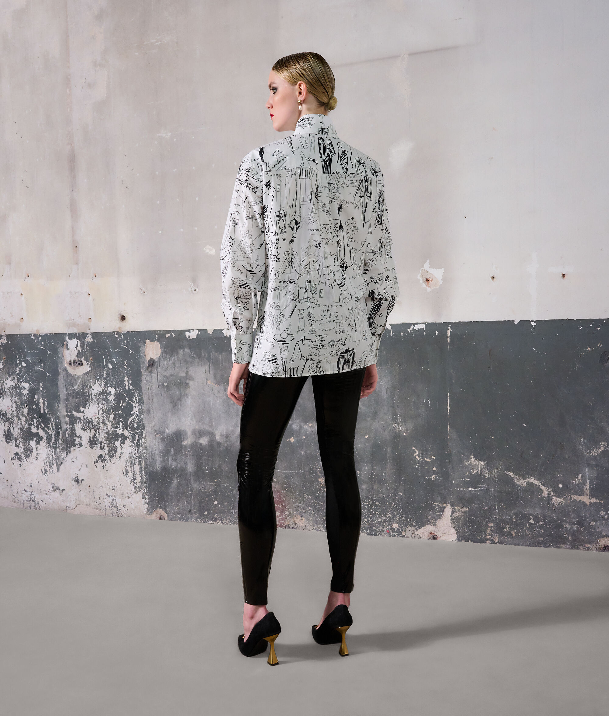 LEGGING EN SIMILI-CUIR BREVETÉ