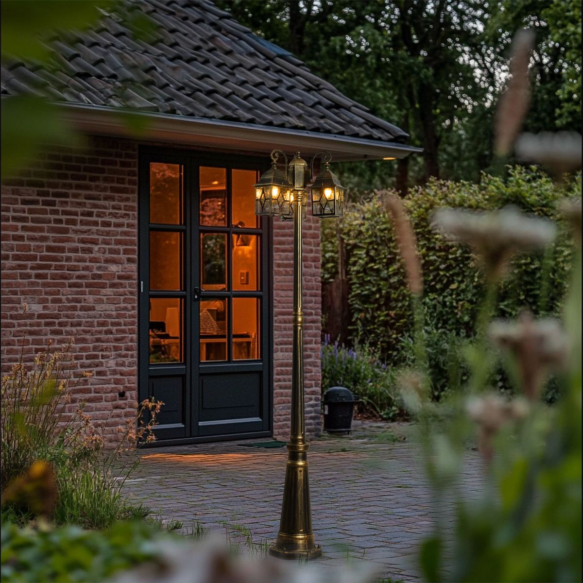 Klassieke buiten lantaarn antiek goud met helder glas 198cm IP44 - London