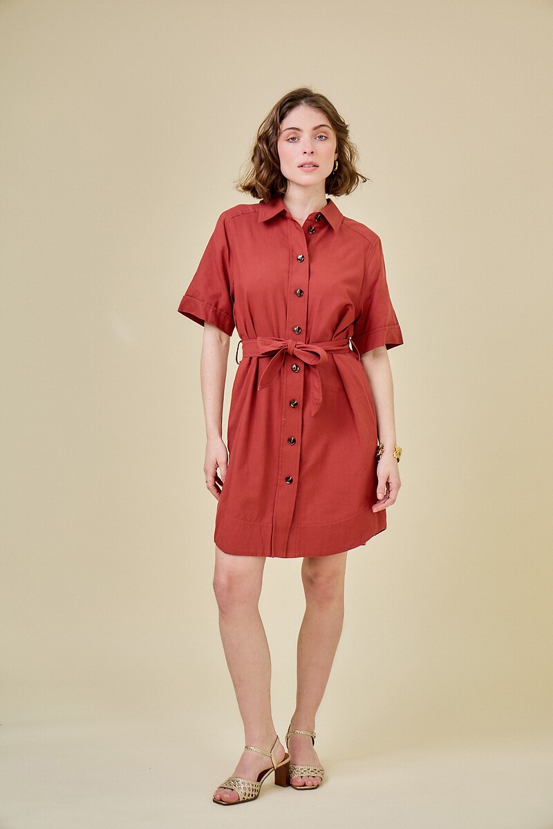 ATÉ BREVE<br>Vestido camisa curto com mangas curtas