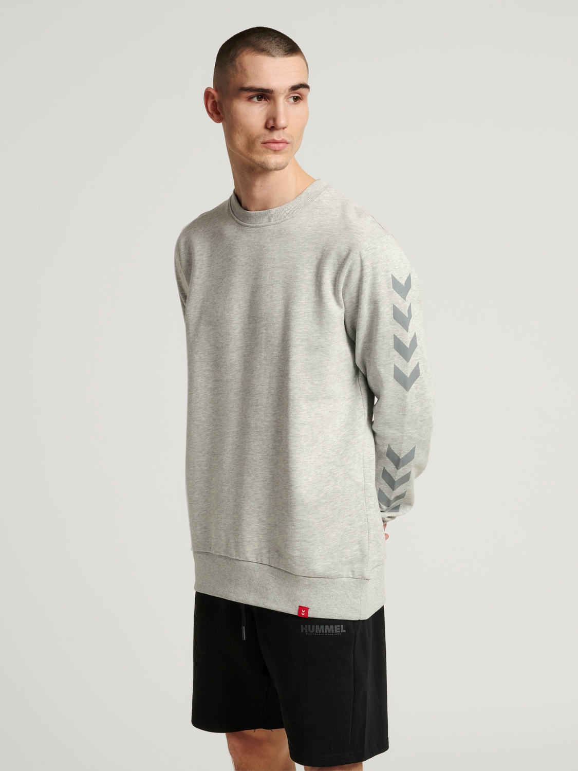 hmlLEGACY CHEVRON SWEATSHIRT