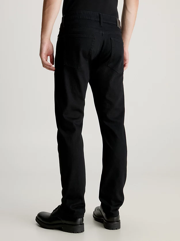 calça jeans justa