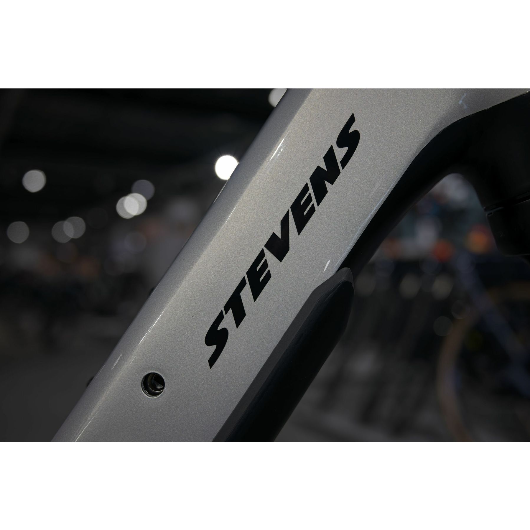 Stevens E-Courier Plus