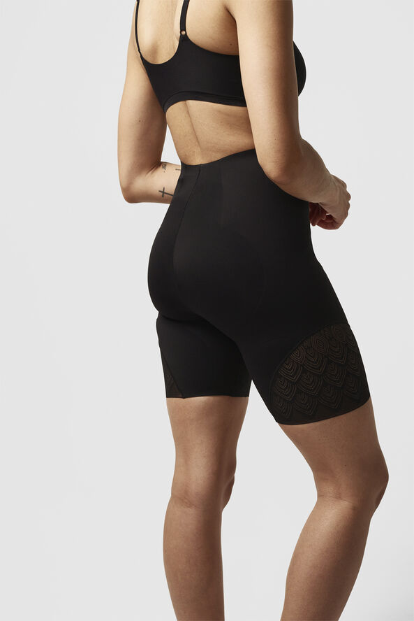 Chantelle Sexy Shape High waist mid-thigh short Black