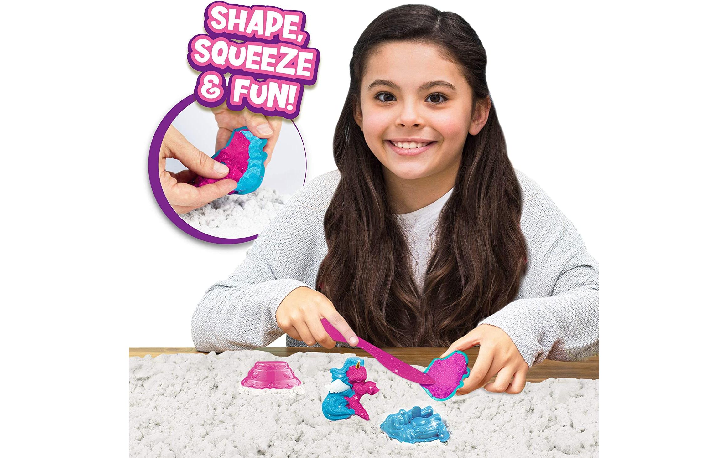 Sand Magic Playset: Unicorn 600gKnetbarer Sand mit Förmchen