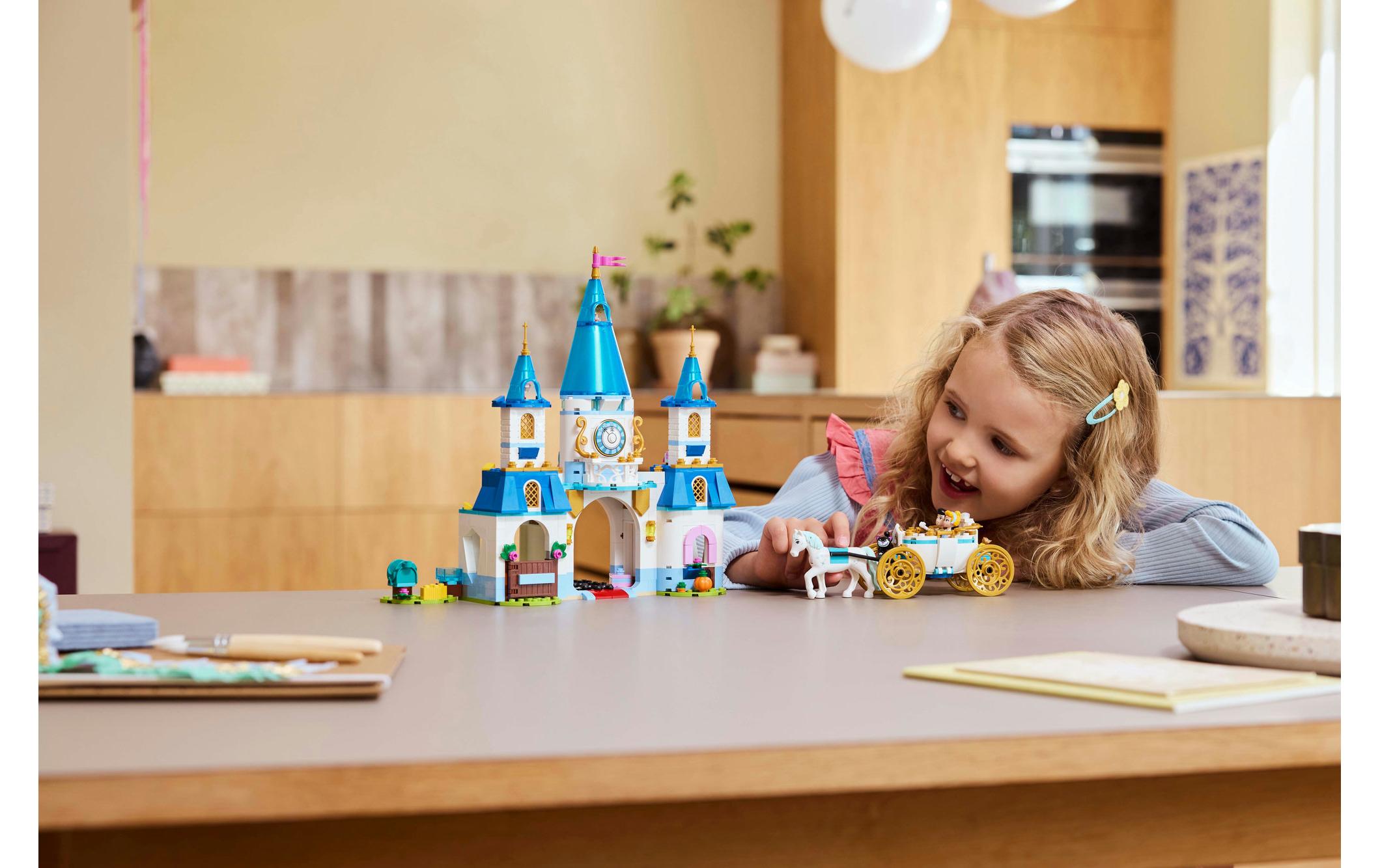 Disney Princess Cinderellas Schloss und Pferdekutsche 43275Bauspielzeug mit Schloss und Disney-Figuren