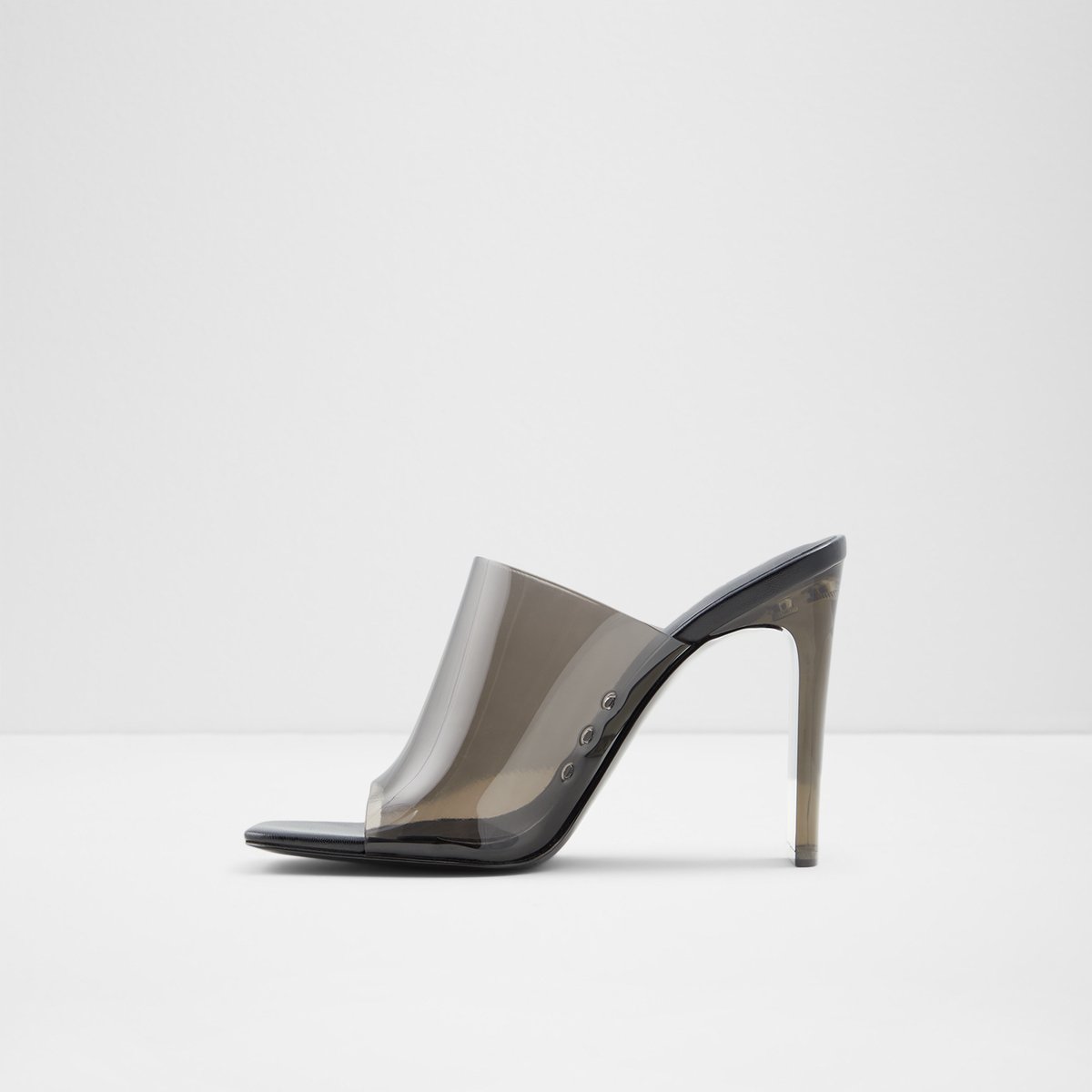Ybendaviel Black Women Heeled sandals