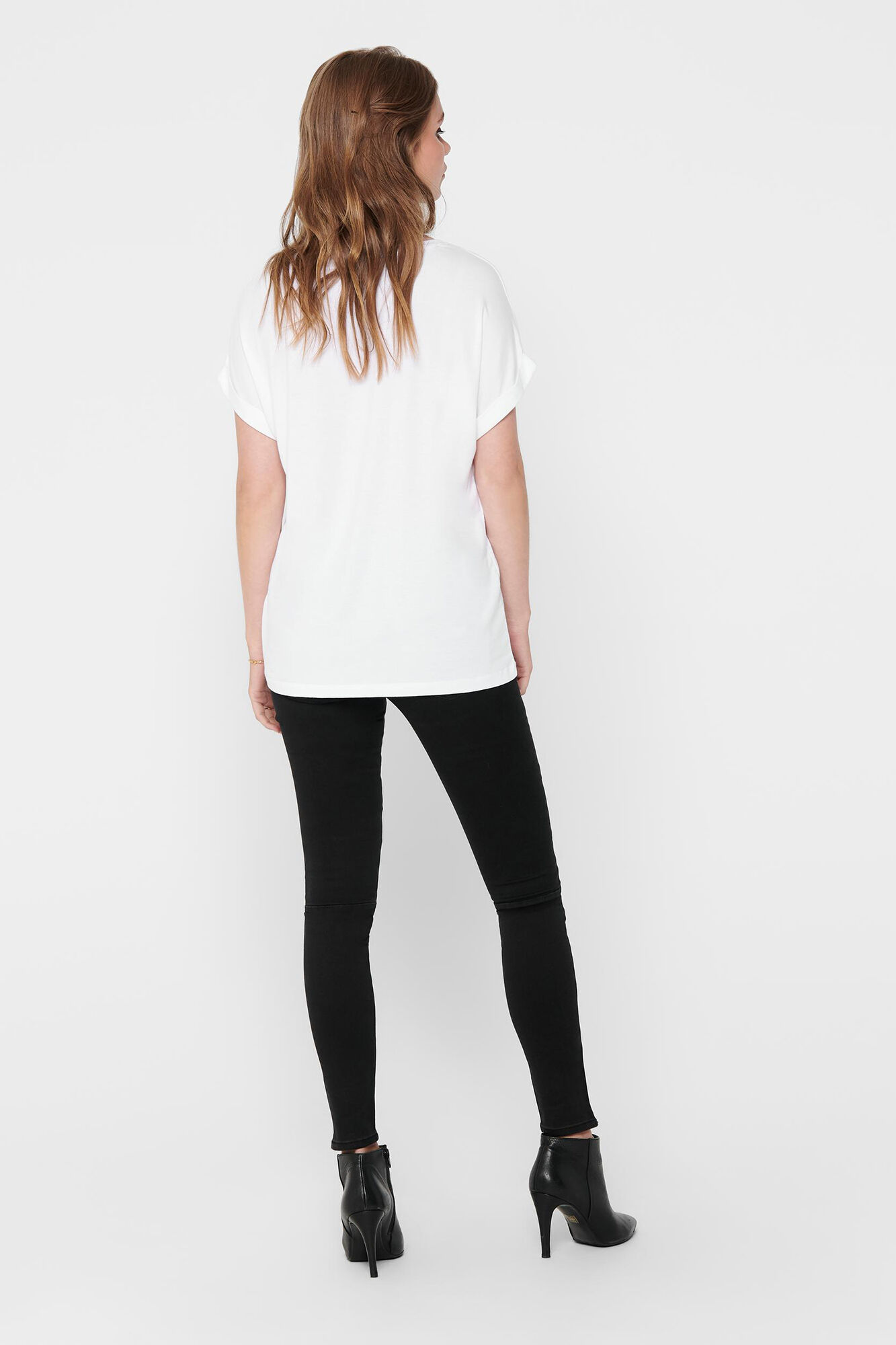 Blusa de manga curta e modelagem folgada
