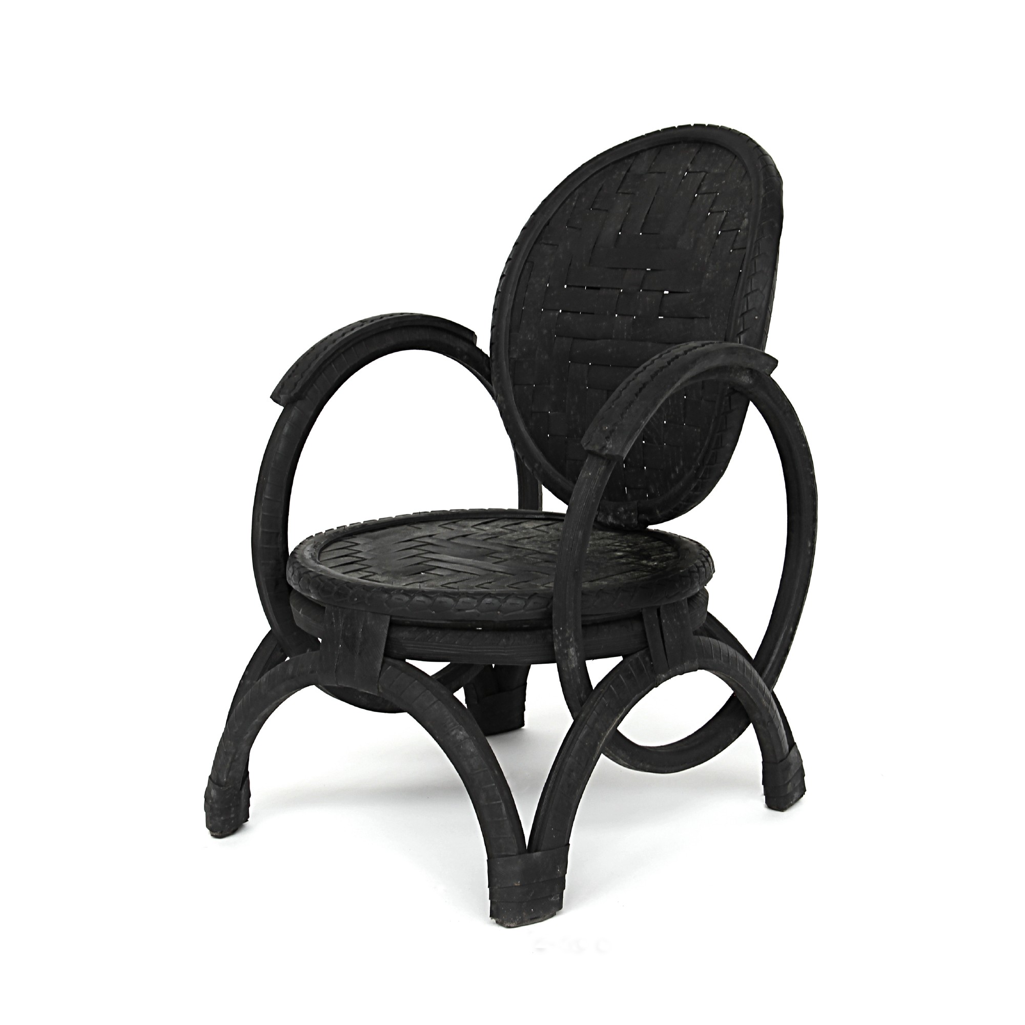 Sessel aus Autoreifen, schwarz, T 58 cm, B 52 cm, H 93 cm von fischer's lagerhaus