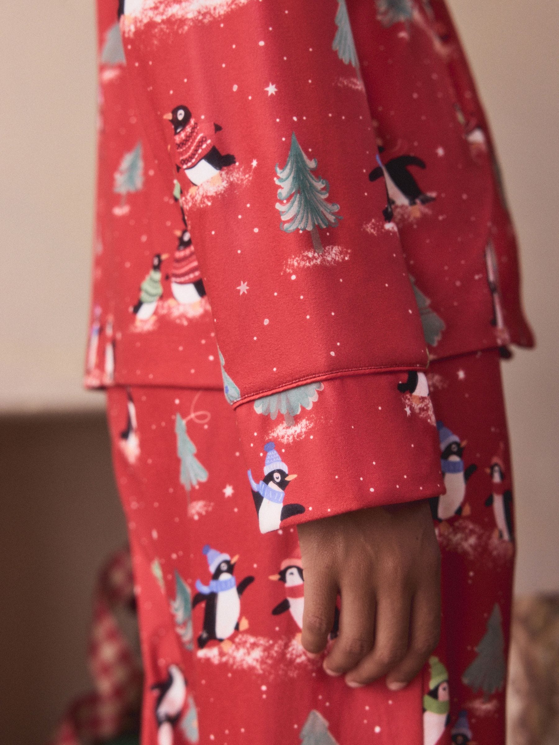 Rood pinguïn - Cosy Button Through Long Sleeve Pyjamas