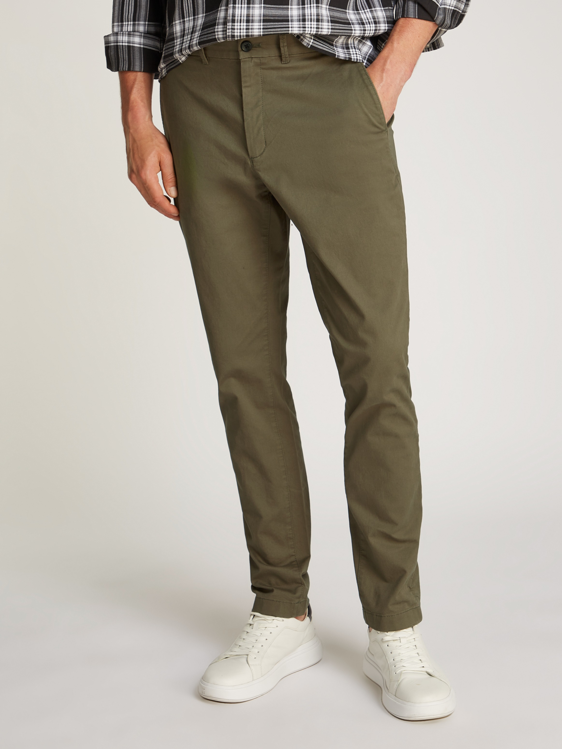 Calvin Klein Chinohose »MODERN TWILL SLIM CHINO«  mit Logoprägung
