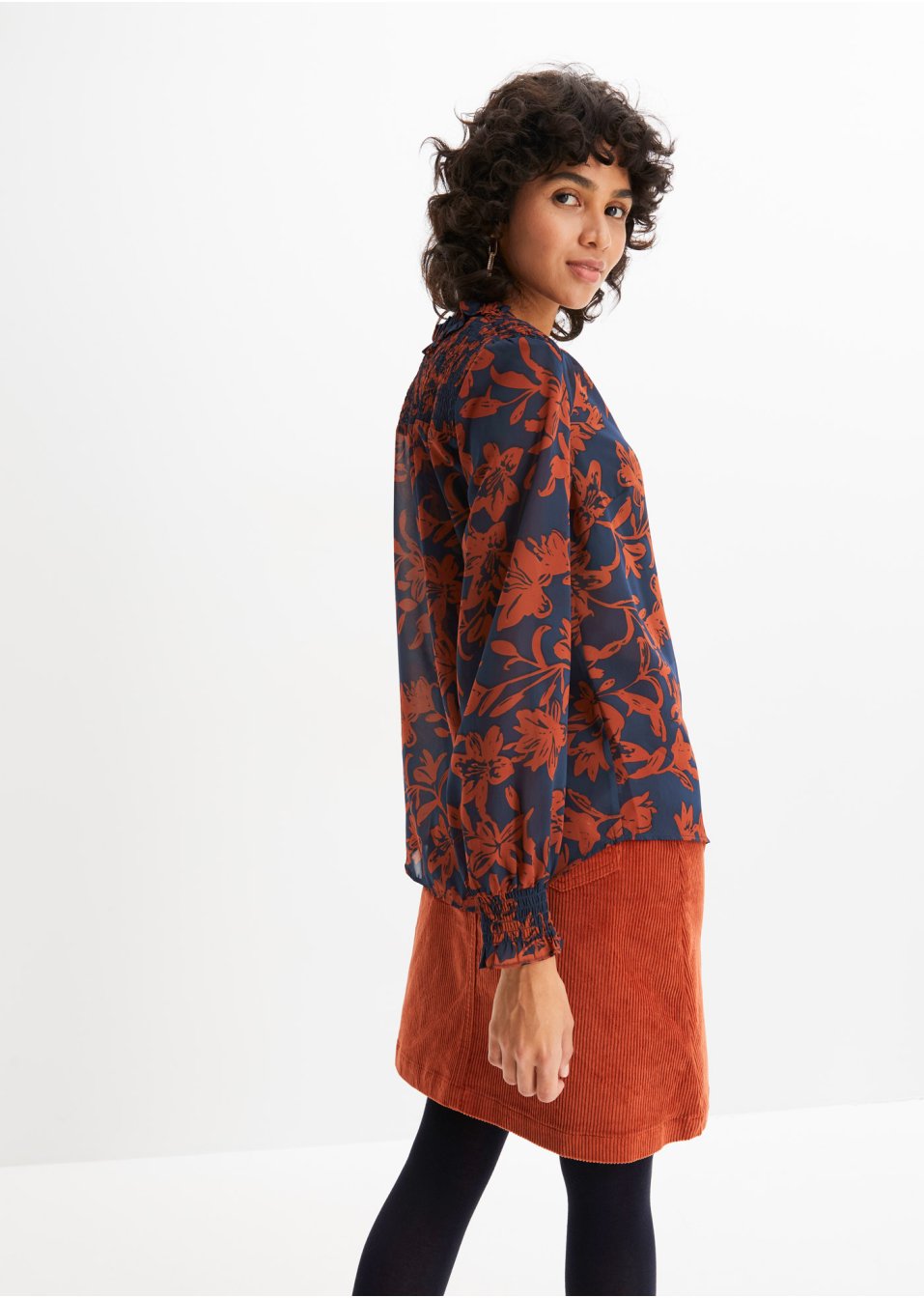Chemisier en chiffon avec smocks
