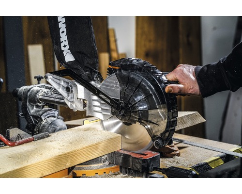 WORX Nitro 20V 216mm WX845.9 snoerloze trek-, verstekzaag, borstelloze motor + GRATIS bonusartikel 20V accu WA3644 (4,0Ah)