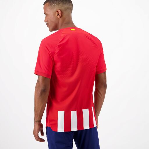 Nike em