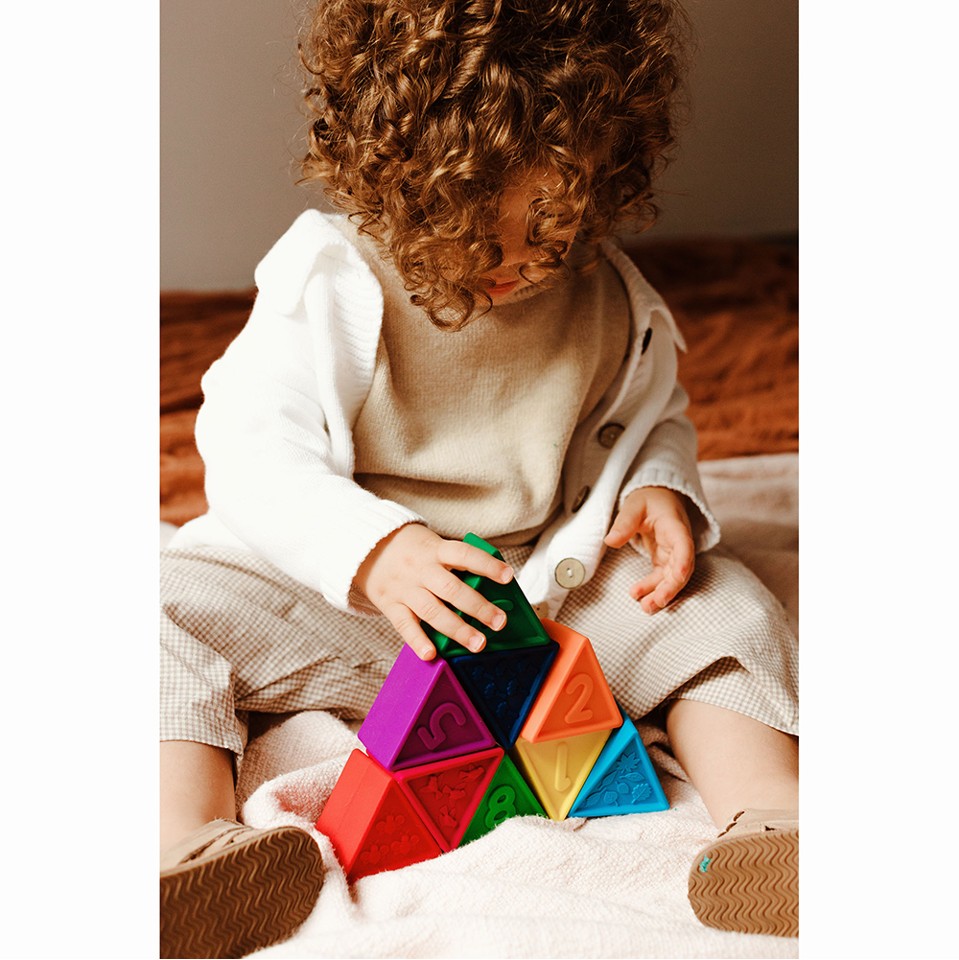 Jellystone Designs - Triblox - rainbow