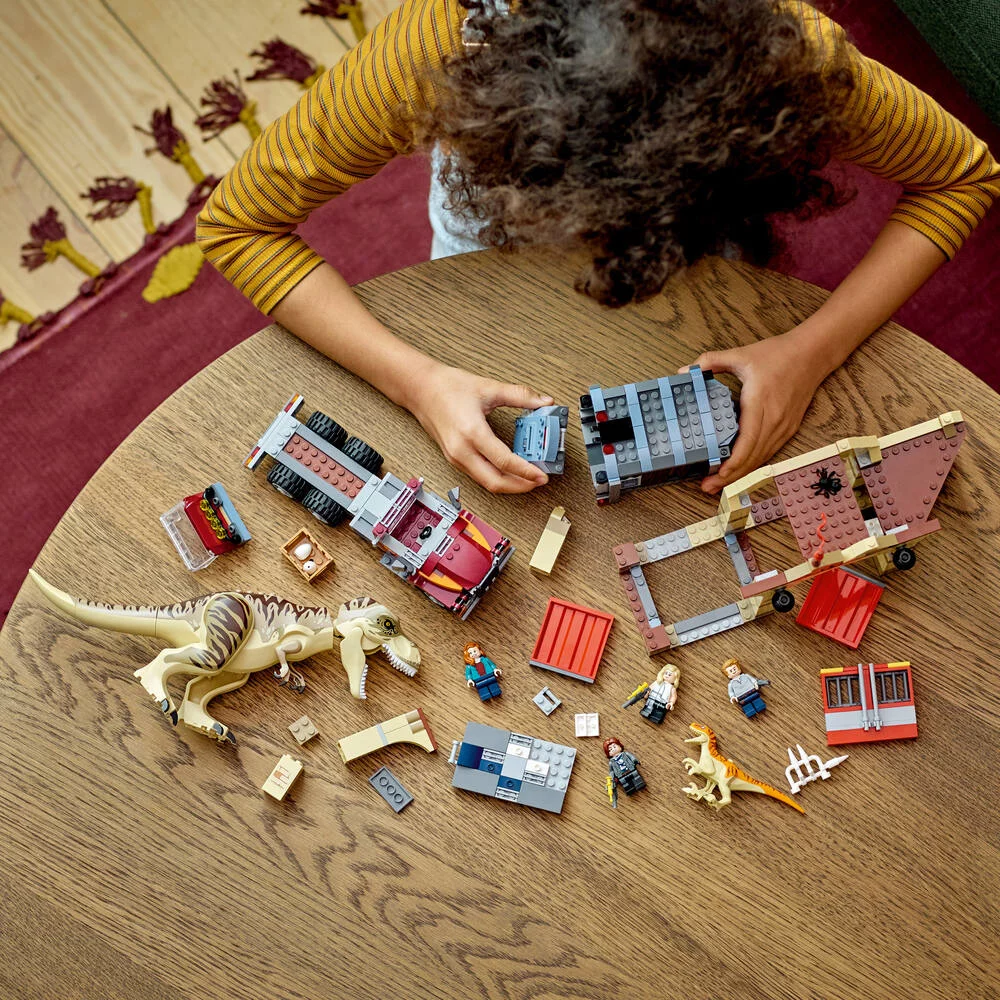 LEGO®JURASSIC WORLD 76948 - L'EVASION DU T. REX ET DE L'ATROCICAPTOR