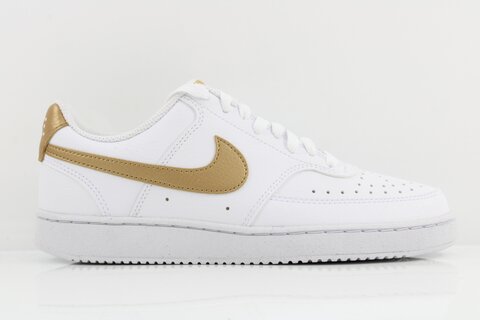 Nike Sneaker