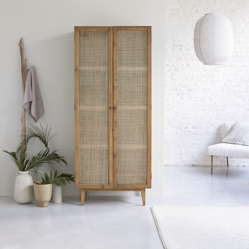 Armoire en pin et cannage Ninon