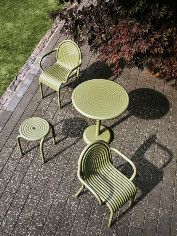 Tom Dixon Groove Round tuintafel Ø69,7 Moss