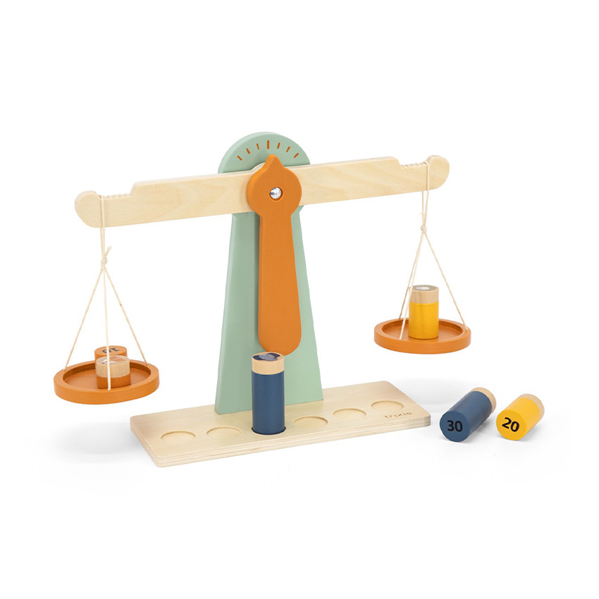 Balance en bois avec 6 poids