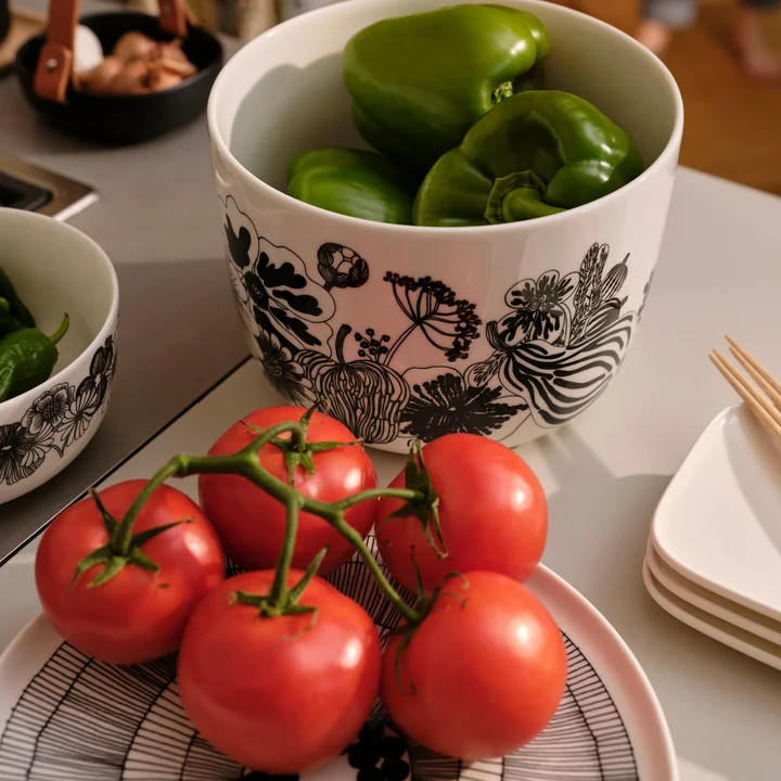 Marimekko - Oiva Siirtolapuutarha Teller Ø 25 cm, terra / weiss