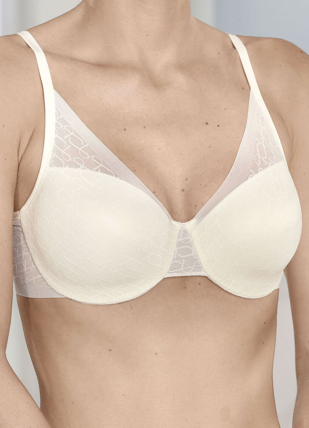 Triumph-Signature Sheer- Bügel-BH mit weich gepolsterten Cups